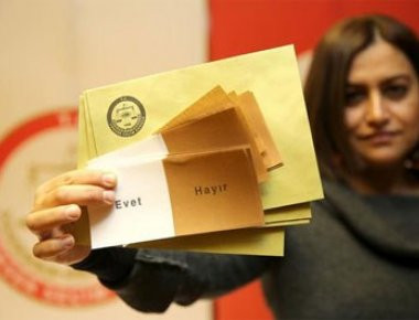 Εκπληκτικό: Το τουρκικό εκλογικό δικαστήριο κρίνει ως έγκυρα τα ψηφοδέλτια που δεν έχουν επίσημη σφραγίδα!